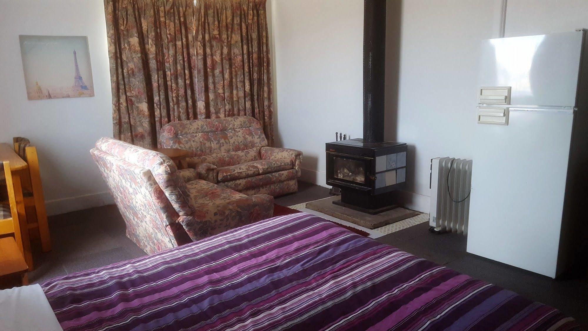 Clunes Motel Luaran gambar