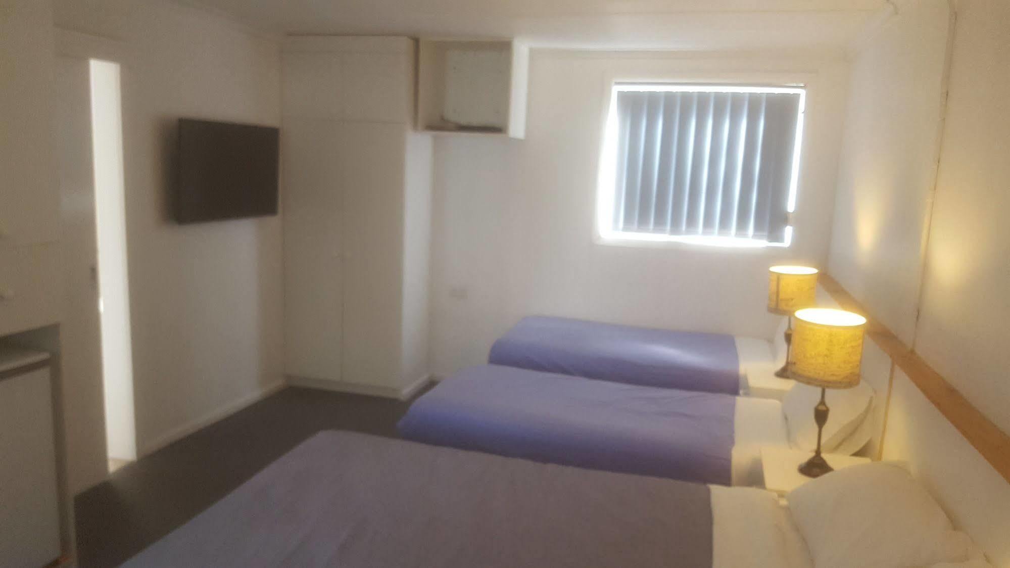 Clunes Motel Luaran gambar