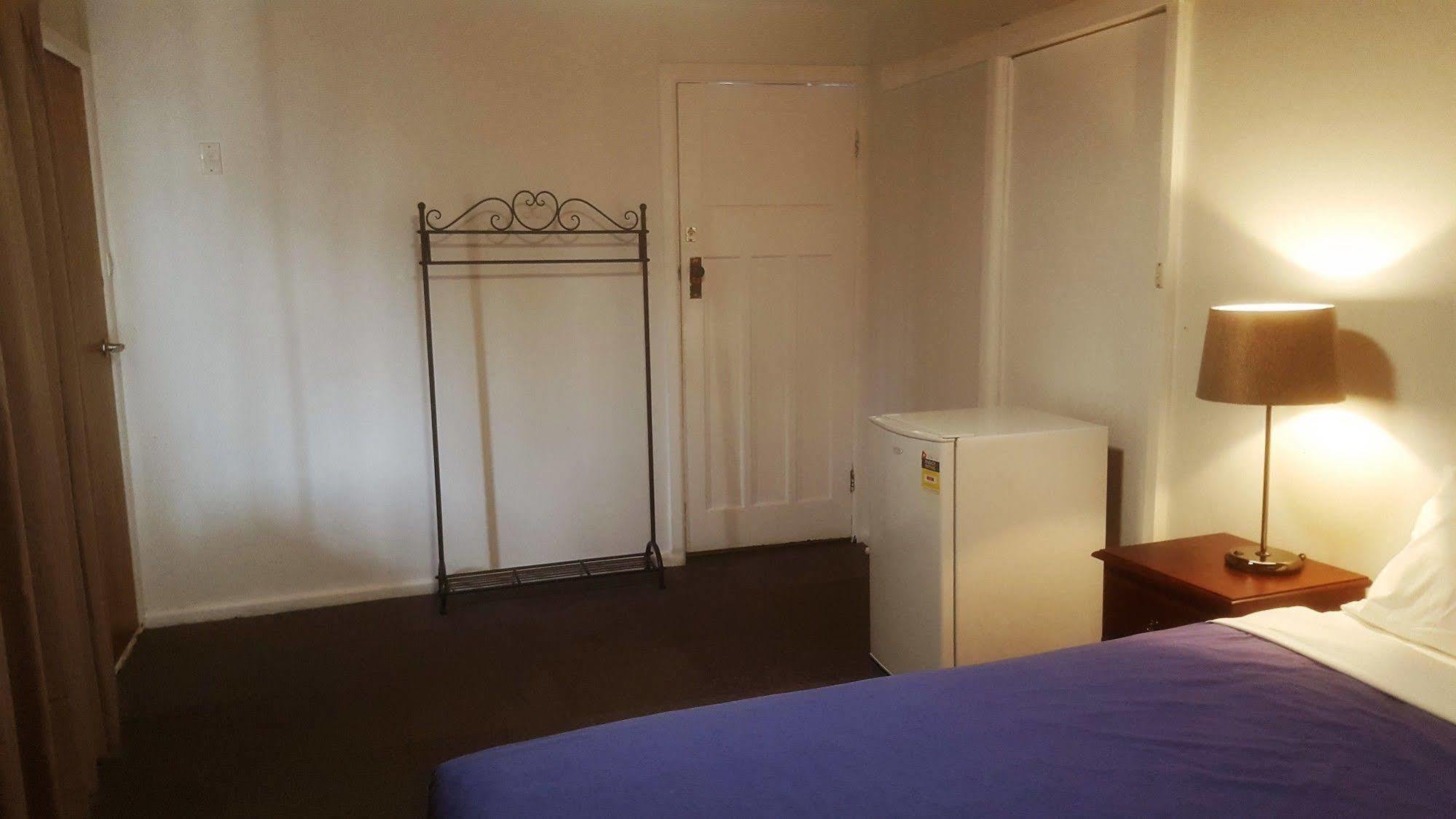 Clunes Motel Luaran gambar